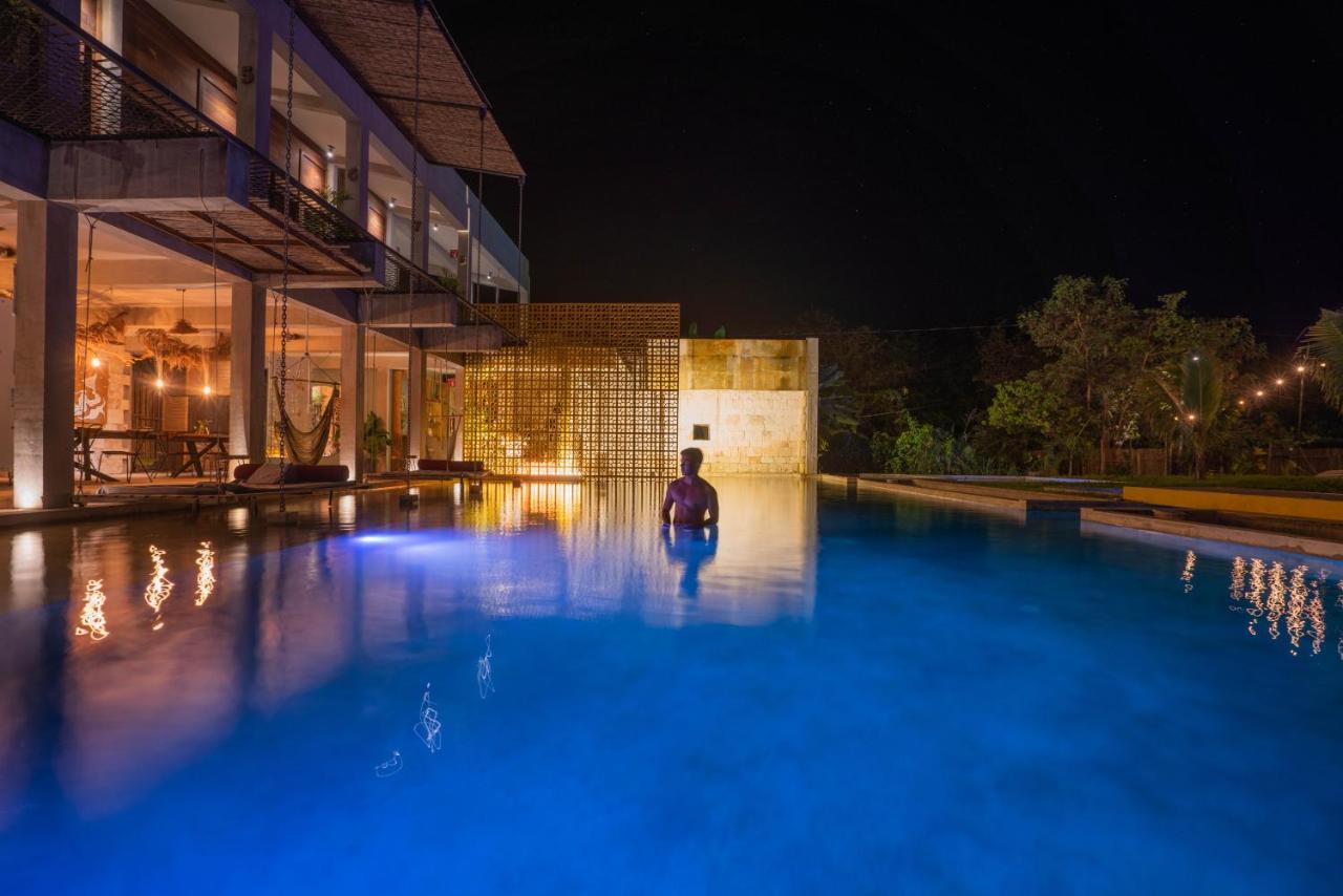 Hotel Makaabá Eco-Boutique Bacalar Esterno foto The swimming pool at the hotel