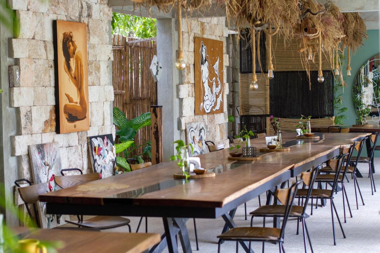 Hotel Makaabá Eco-Boutique Bacalar Esterno foto The restaurant at the resort