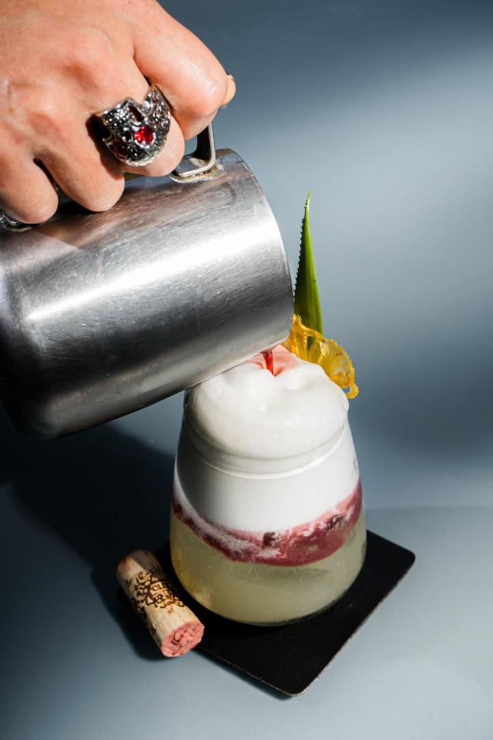Hotel Makaabá Eco-Boutique Bacalar Esterno foto A sour being topped with whipped cream