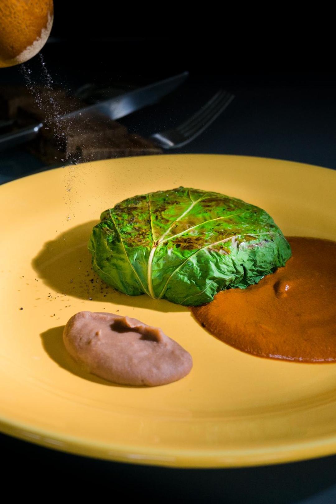Hotel Makaabá Eco-Boutique Bacalar Esterno foto A cabbage steak